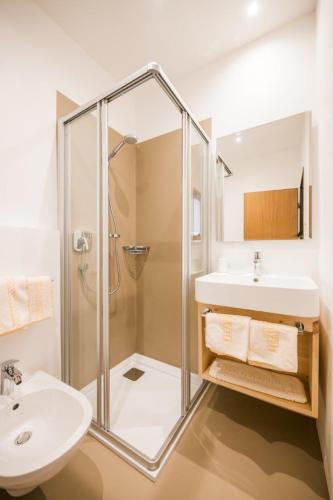 appartamento_cima_piccola_bagno_1